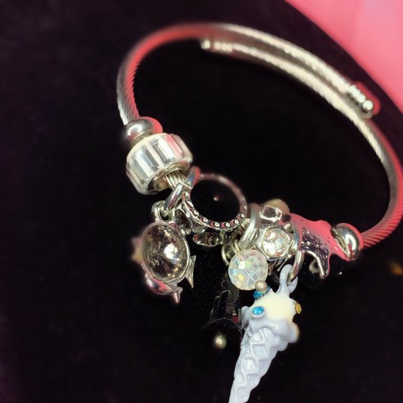 IceCream Lover Charm - Picture 2 of 2